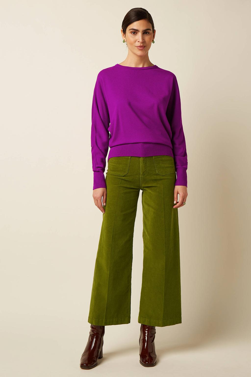 Groene dames King Louie flared jeans gemaakt van corduroy
