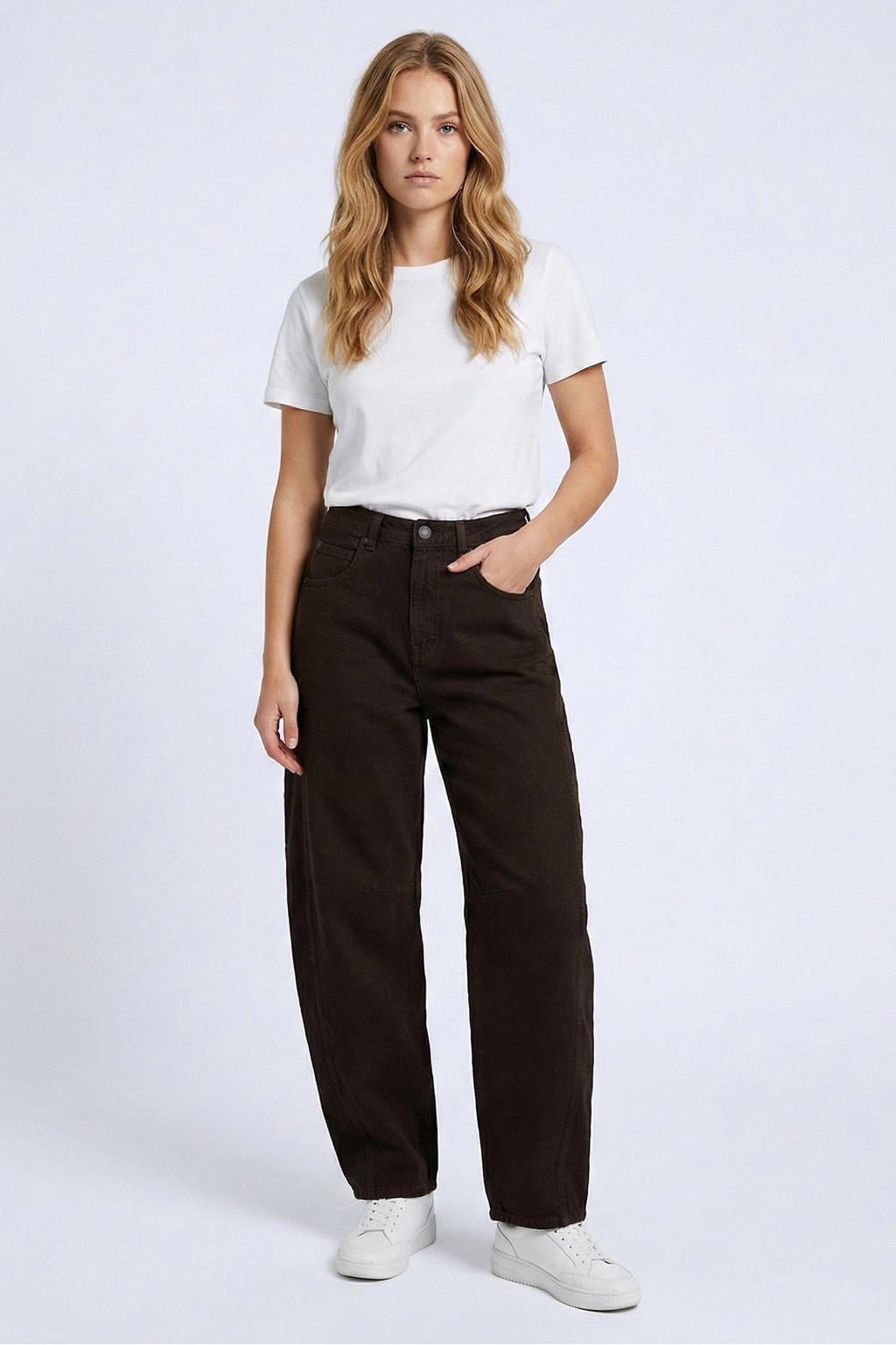 Bruine dames LTB barrel jeans van denim met regular waist, rits- en knoopsluiting en effen