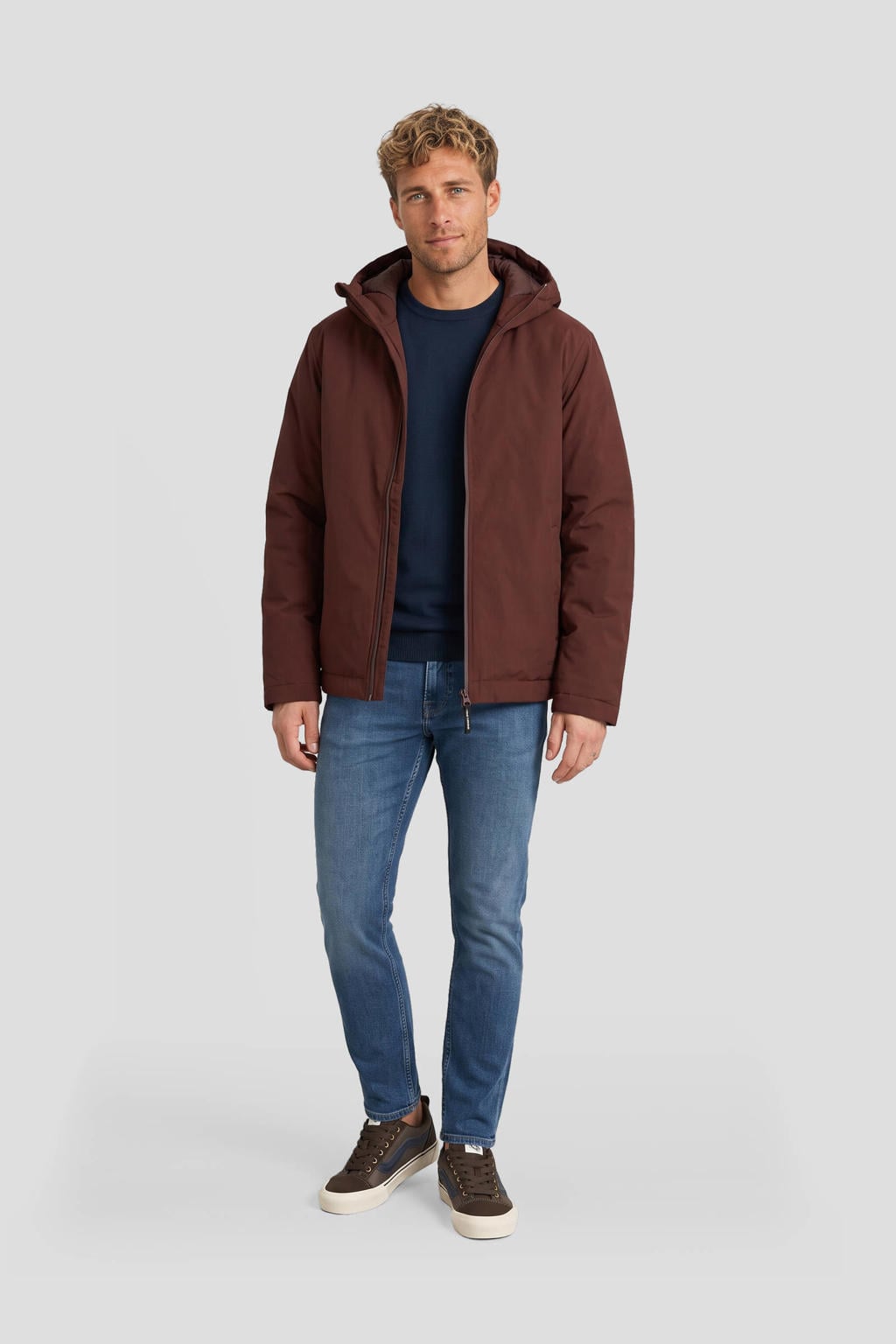 Roodbruine heren REVOLUTION winterjas van polyester met effen, lange mouwen, capuchon en rits met windvanger