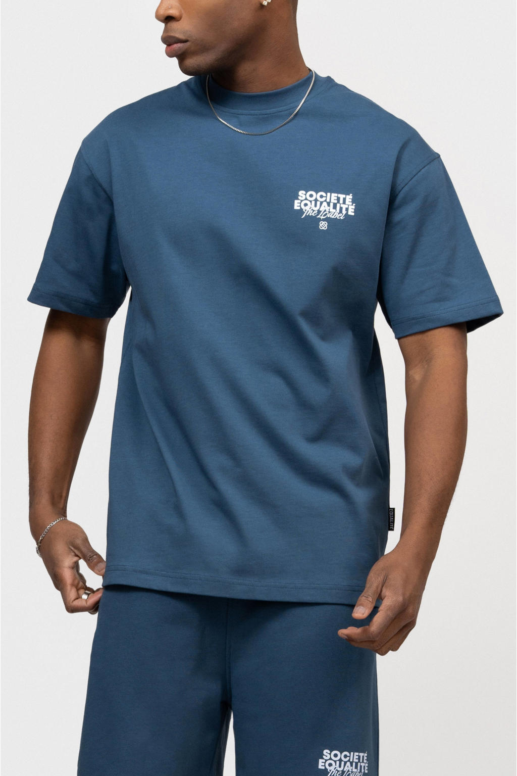 Blauwe heren Equalité oversized T-shirt van katoen met backprint, korte mouwen en ronde hals