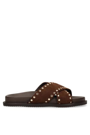 suède slippers met studs bruin