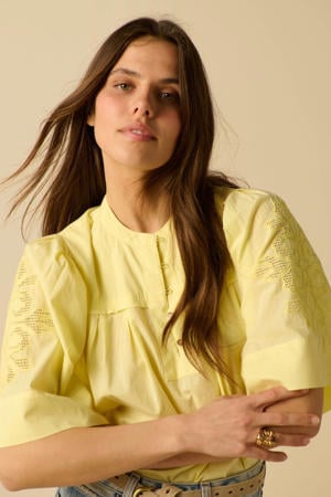 blouse met borduursels - lichtgeel