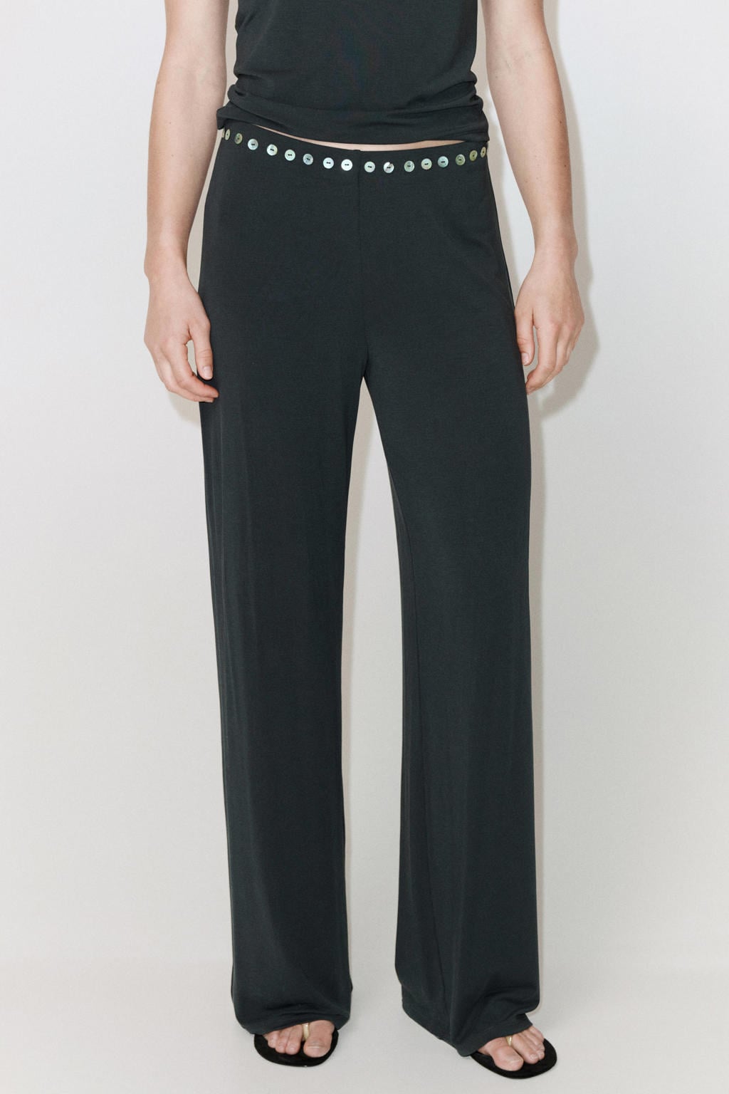 Antraciete dames Mango straight regular waist broek van modal met elastische tailleband en effen