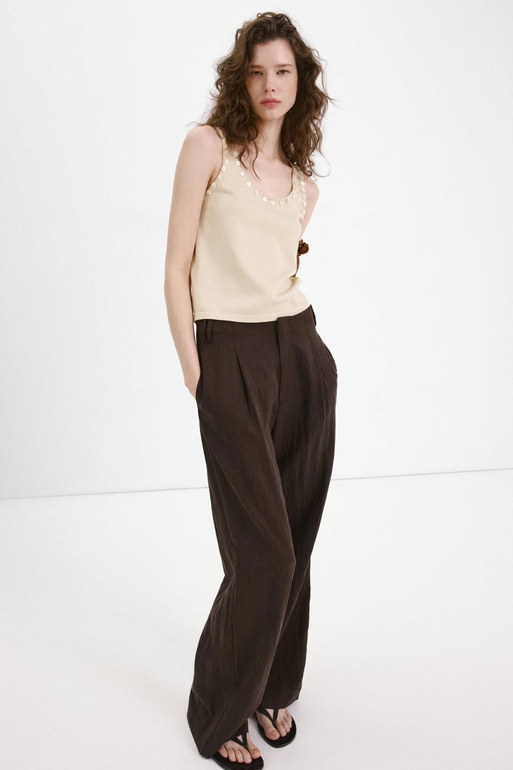 Beige dames Mango top van viscose met effen en ronde hals