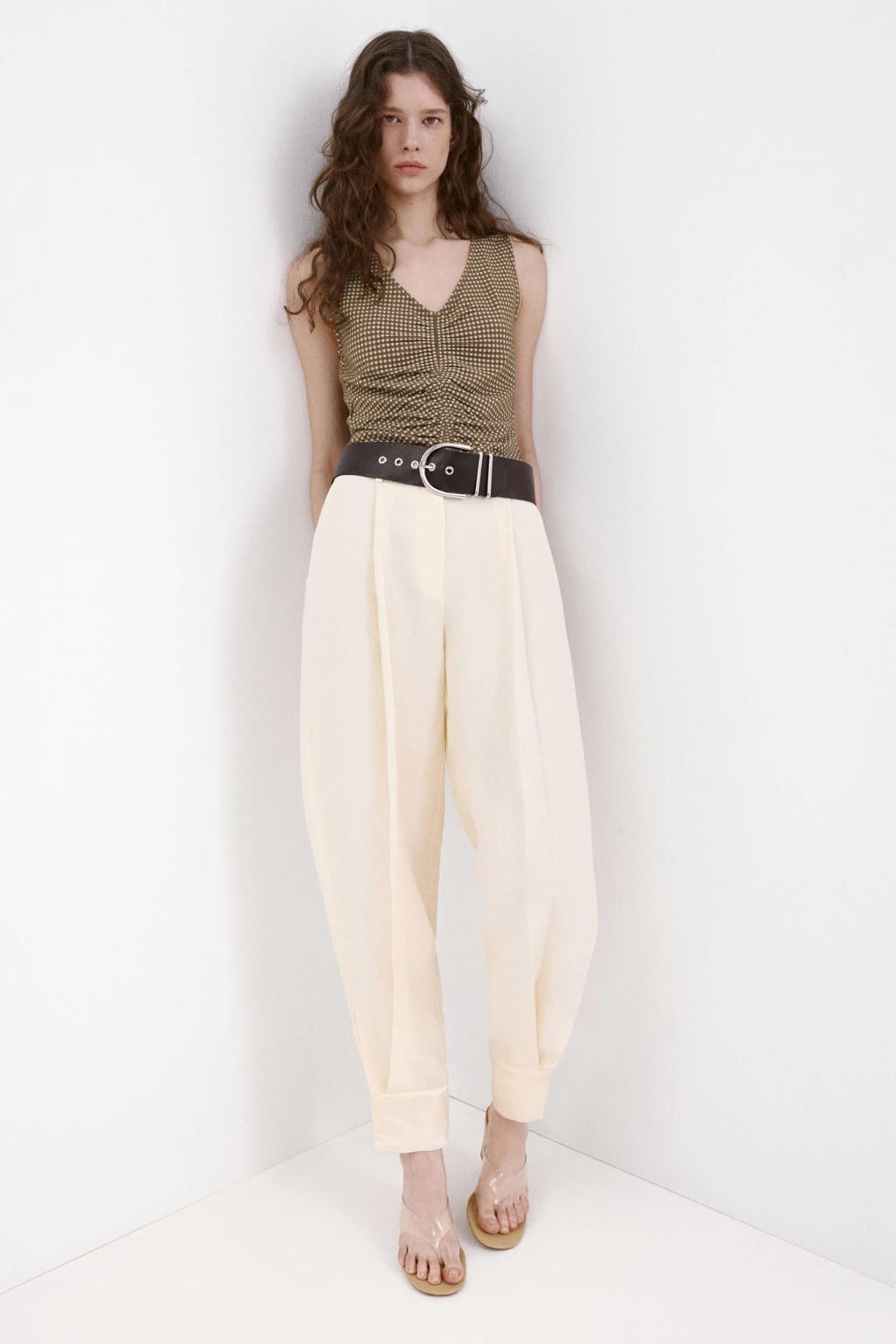 Kaki en beige dames Mango geruit top met V-hals