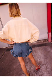 thumbnail: Mango slim fit short met ruches - mediumblauw