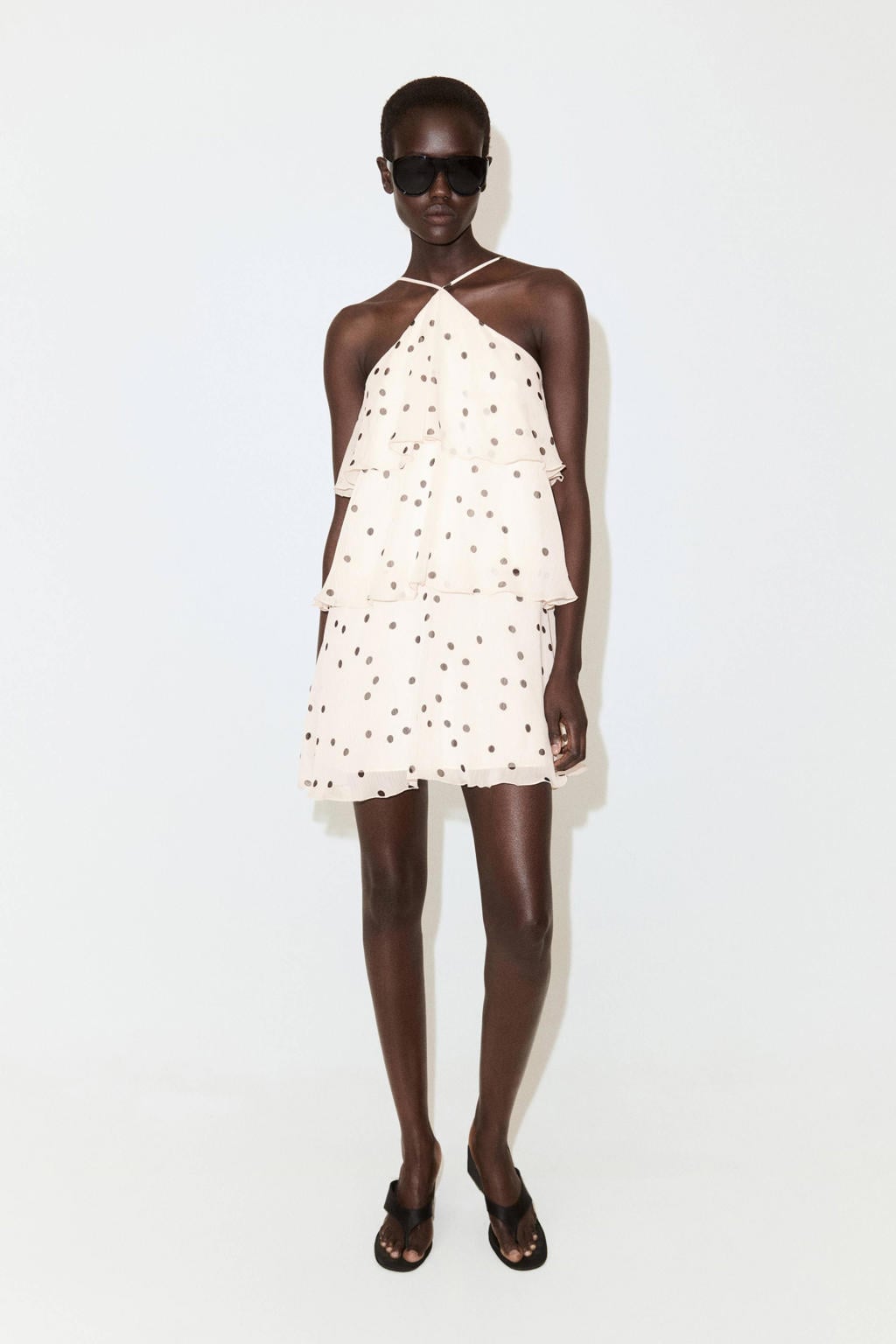 Ecru en zwarte dames Mango halter mini jurk met ruches met stippenprint
