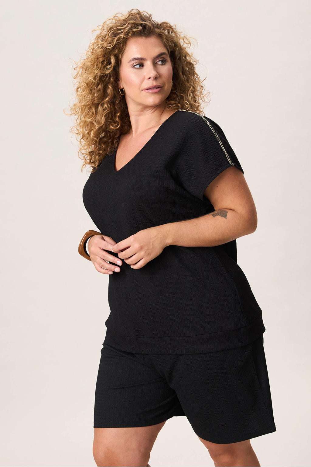 Zwarte dames Miss Etam Plus T-shirt bies van polyester met effen en korte mouwen