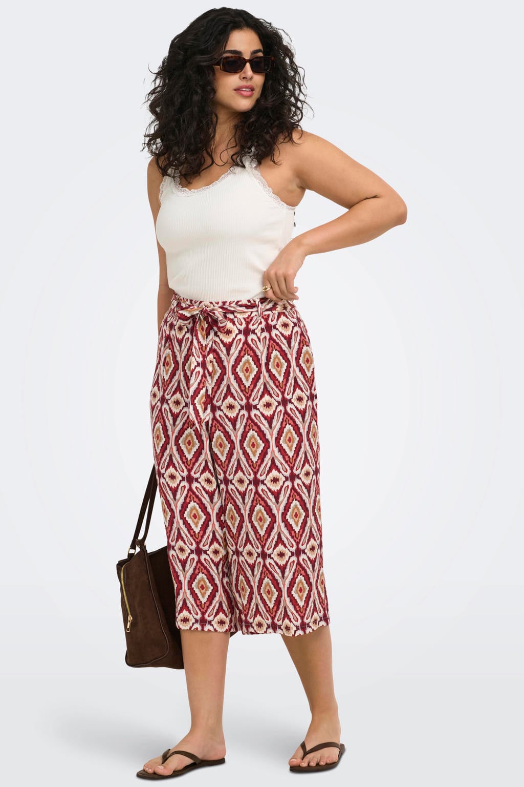 Rode dames ONLY CARMAKOMA van viscose met loose fit, high waist en elastische tailleband met koord