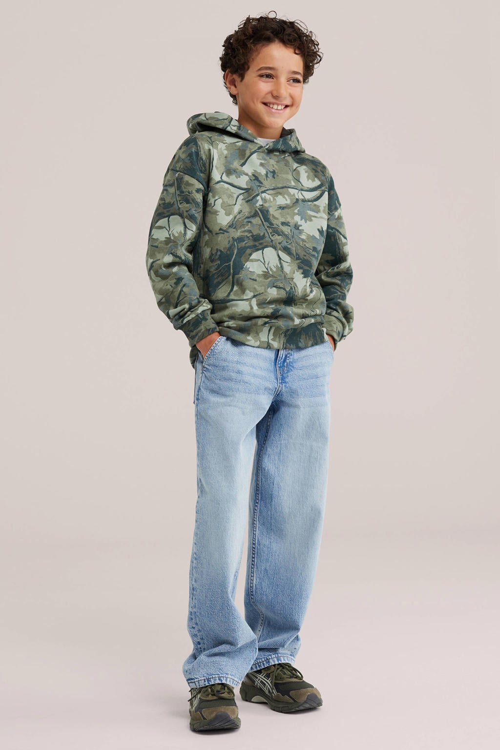 Groene jongens WE Fashion hoodie van sweat materiaal met lange mouwen en capuchon