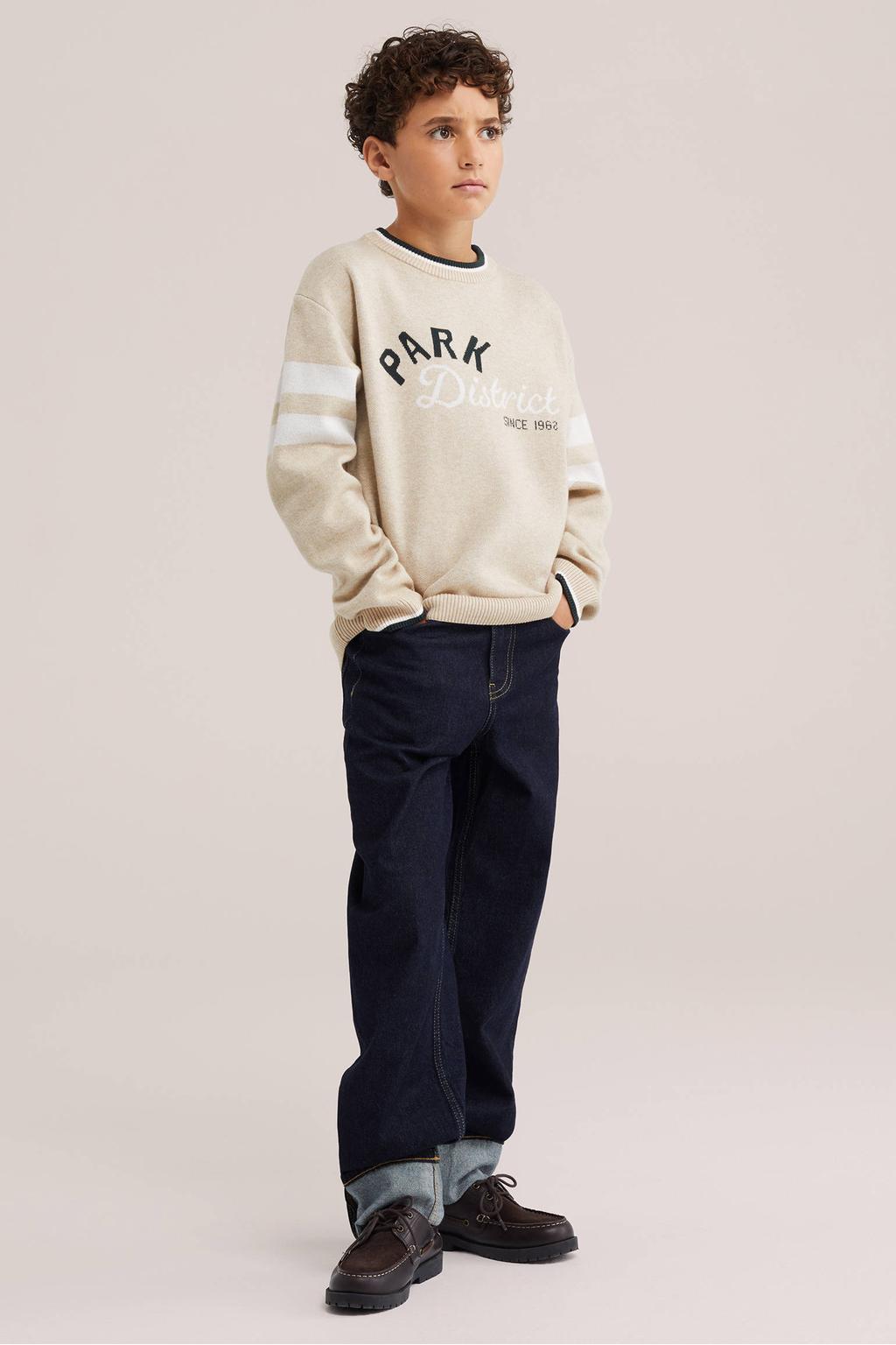 WE Fashion gebreide gestreepte trui met tekst - beige