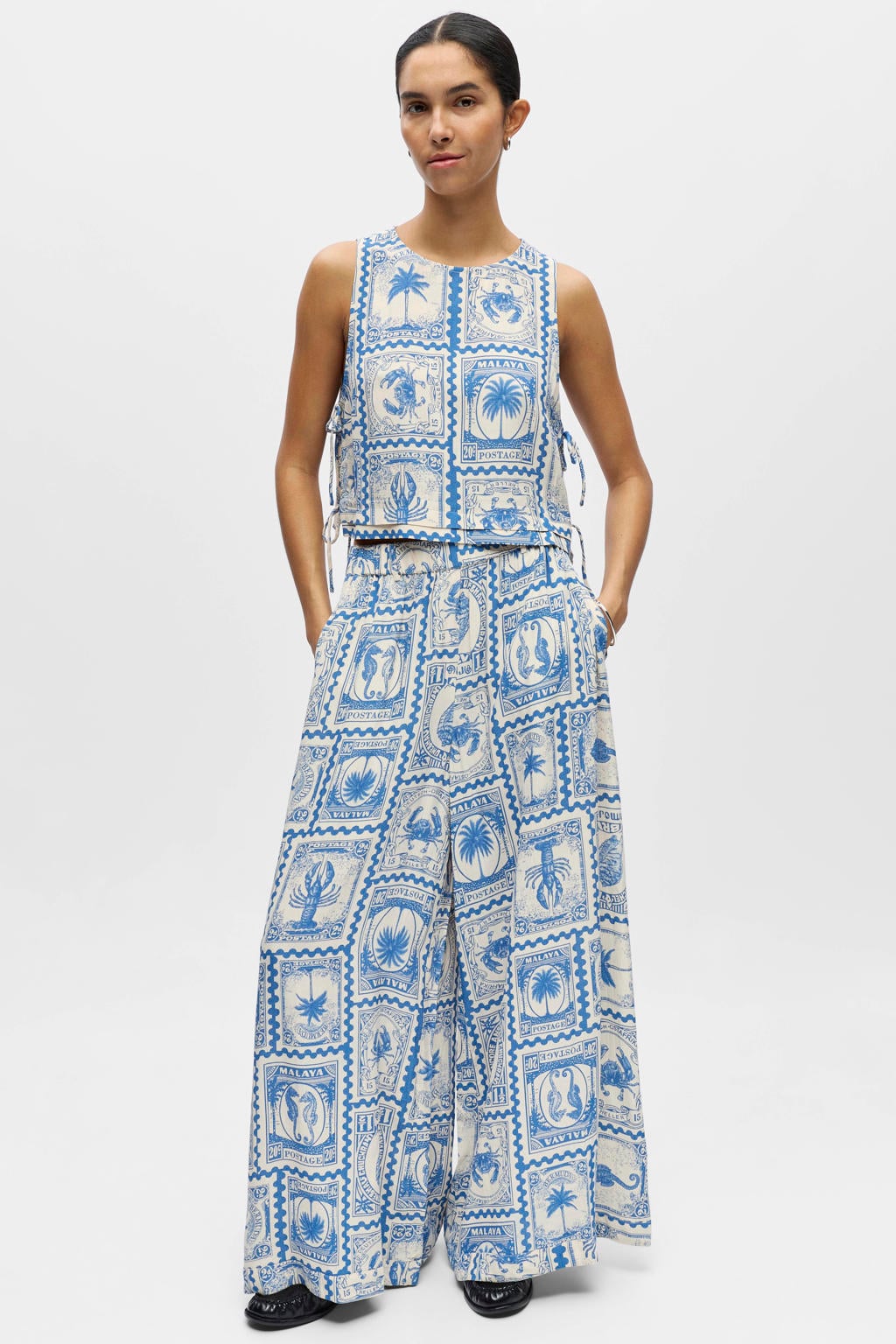 Blauw en ecru dames OBJECT wide leg regular waist casual broek gemaakt van modal