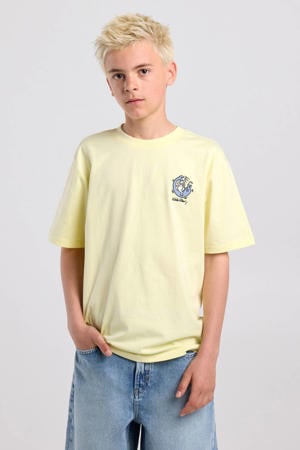 rechtvallend T-shirt met print - geel
