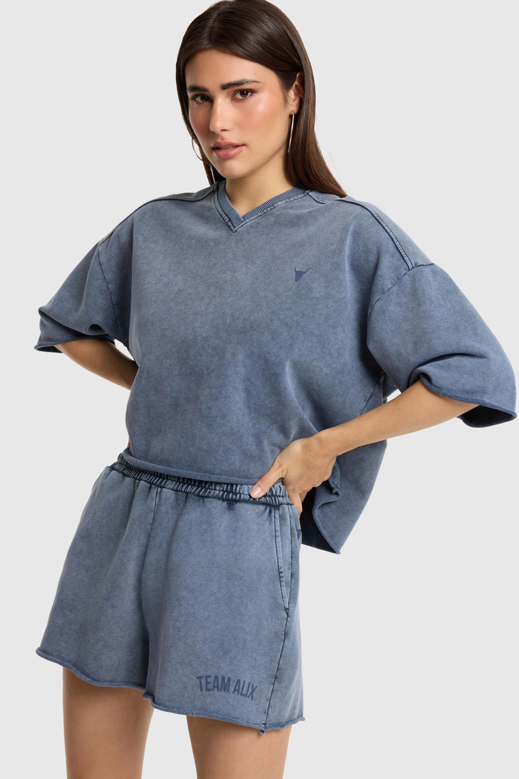 Alix the Label katoenen cropped trui met tekst - donkerblauw
