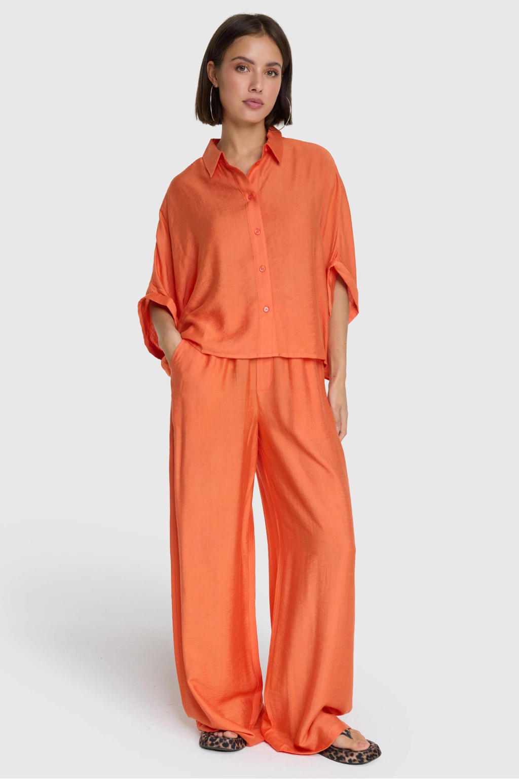 Alix the Label viscose rechtvallende blouse met backprint - oranje