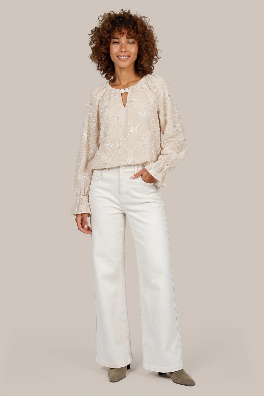 Beige dames G-maxx gebloemde blouse van katoen met lange mouwen, ronde hals, knoopsluiting en pailletten