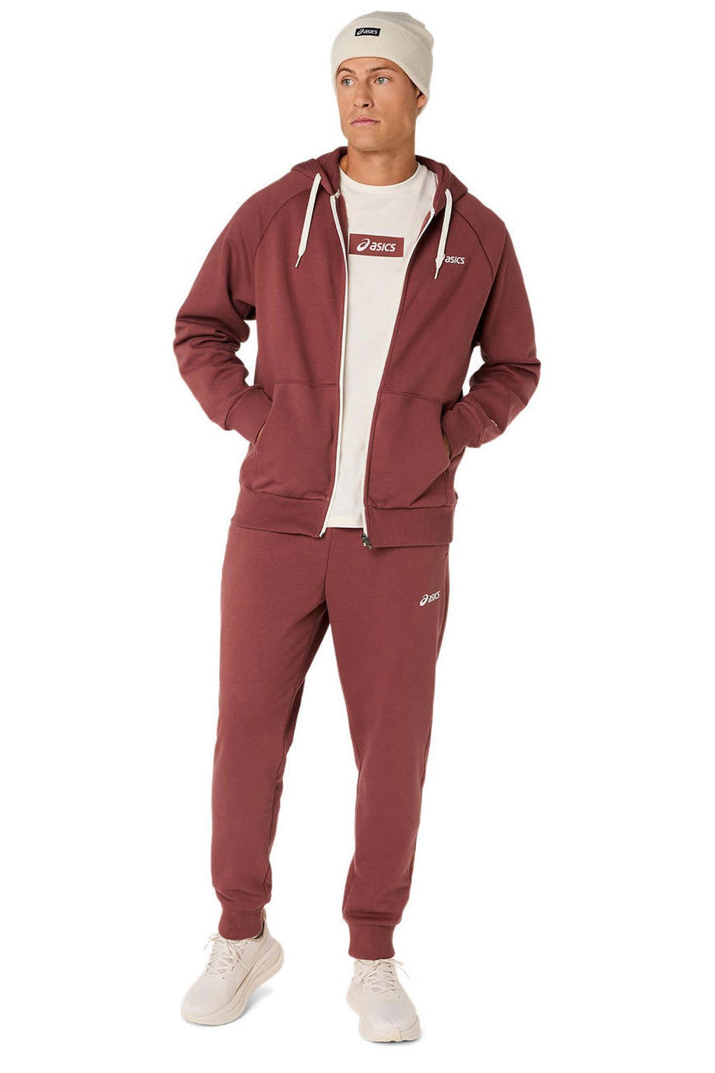 Roodbruine heren joggingbroek bruin van fleece met elastische tailleband met koord
