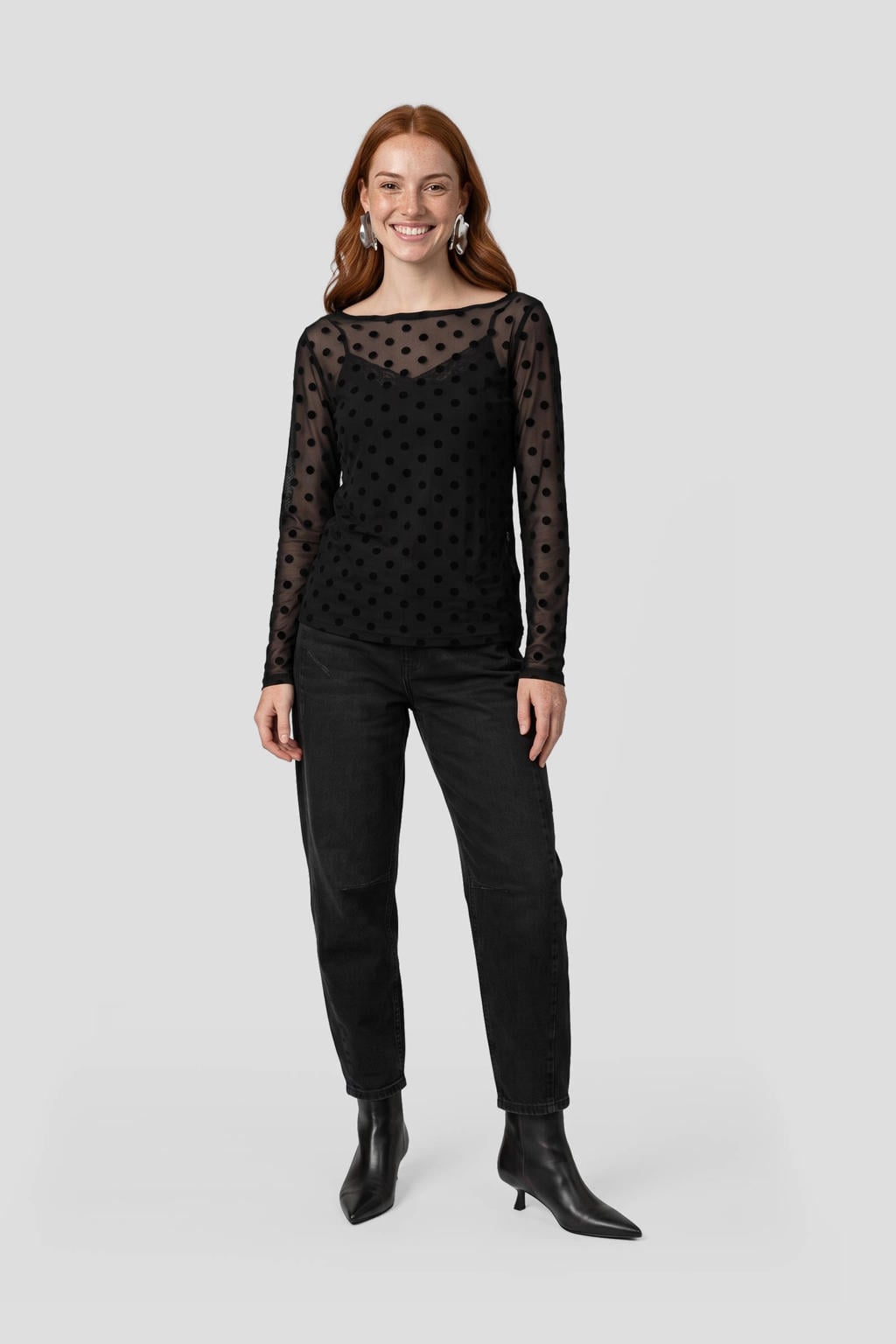 Anytime mesh top met polkadotprint zwart