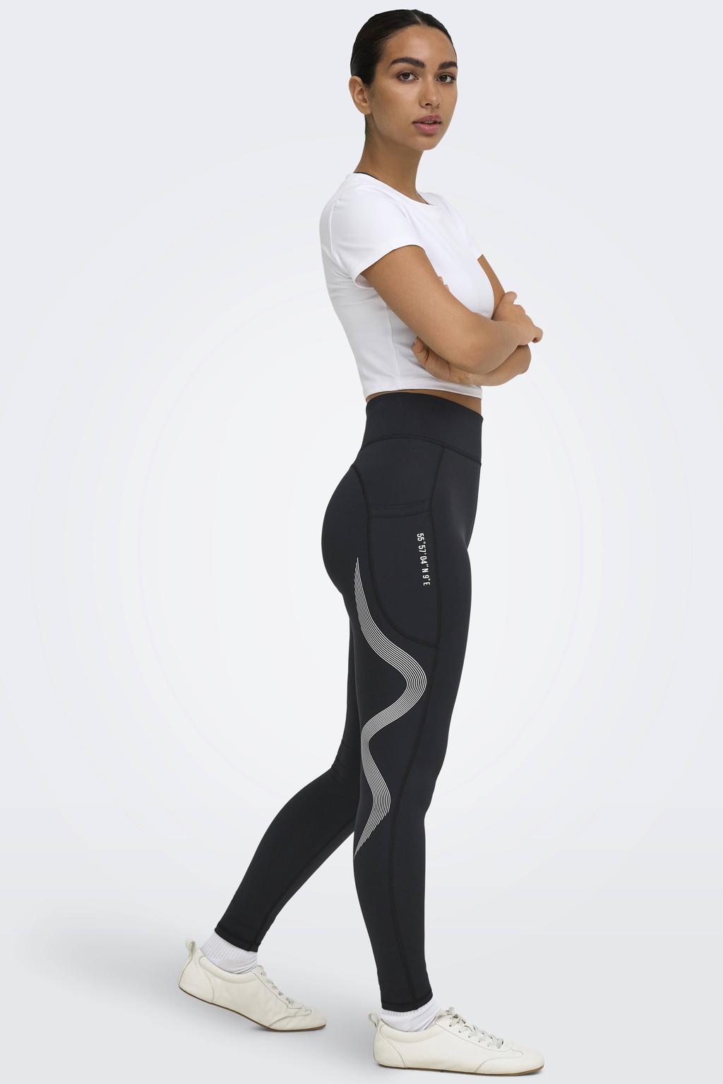 Zwarte dames ONLY PLAY sportlegging van polyester met slim fit en regular waist
