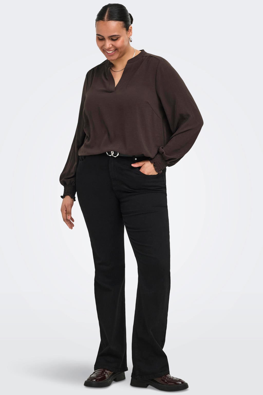 ONLY CARMAKOMA rechtvallende top met smockwerk Plus Size - bruin