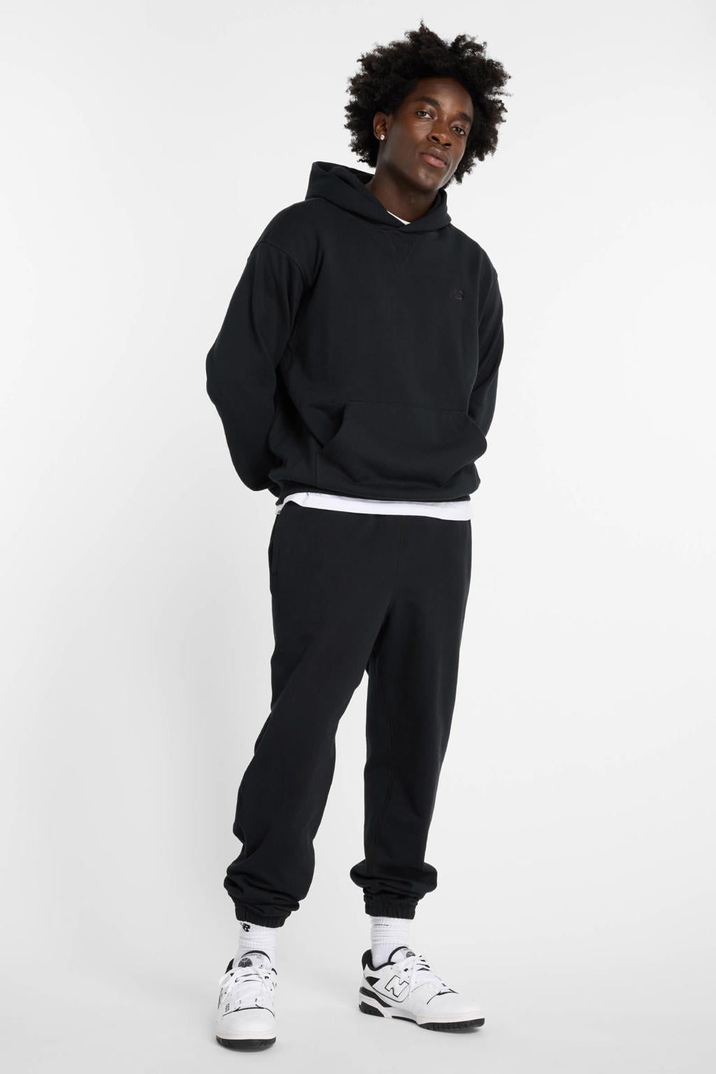 Zwarte heren New Balance loose fit sweatpants van katoen met elastische tailleband en effen