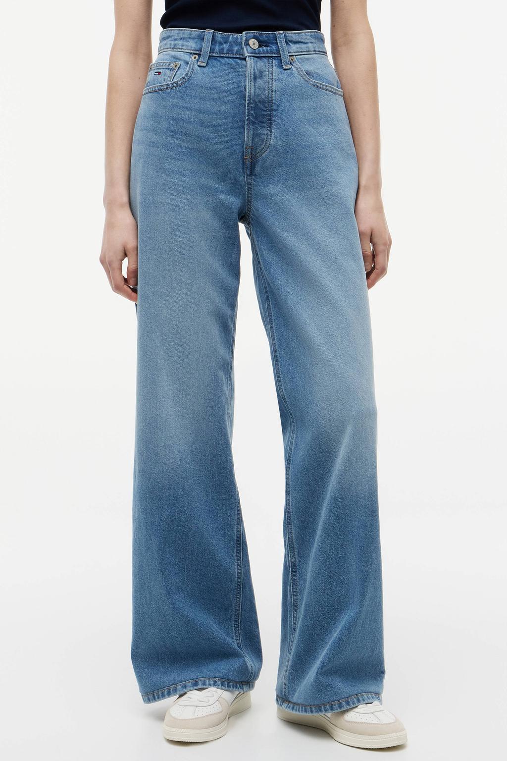 Medium blue denim dames Tommy Jeans wide leg jeans mediumblauw van katoen met high waist, rits- en knoopsluiting en effen