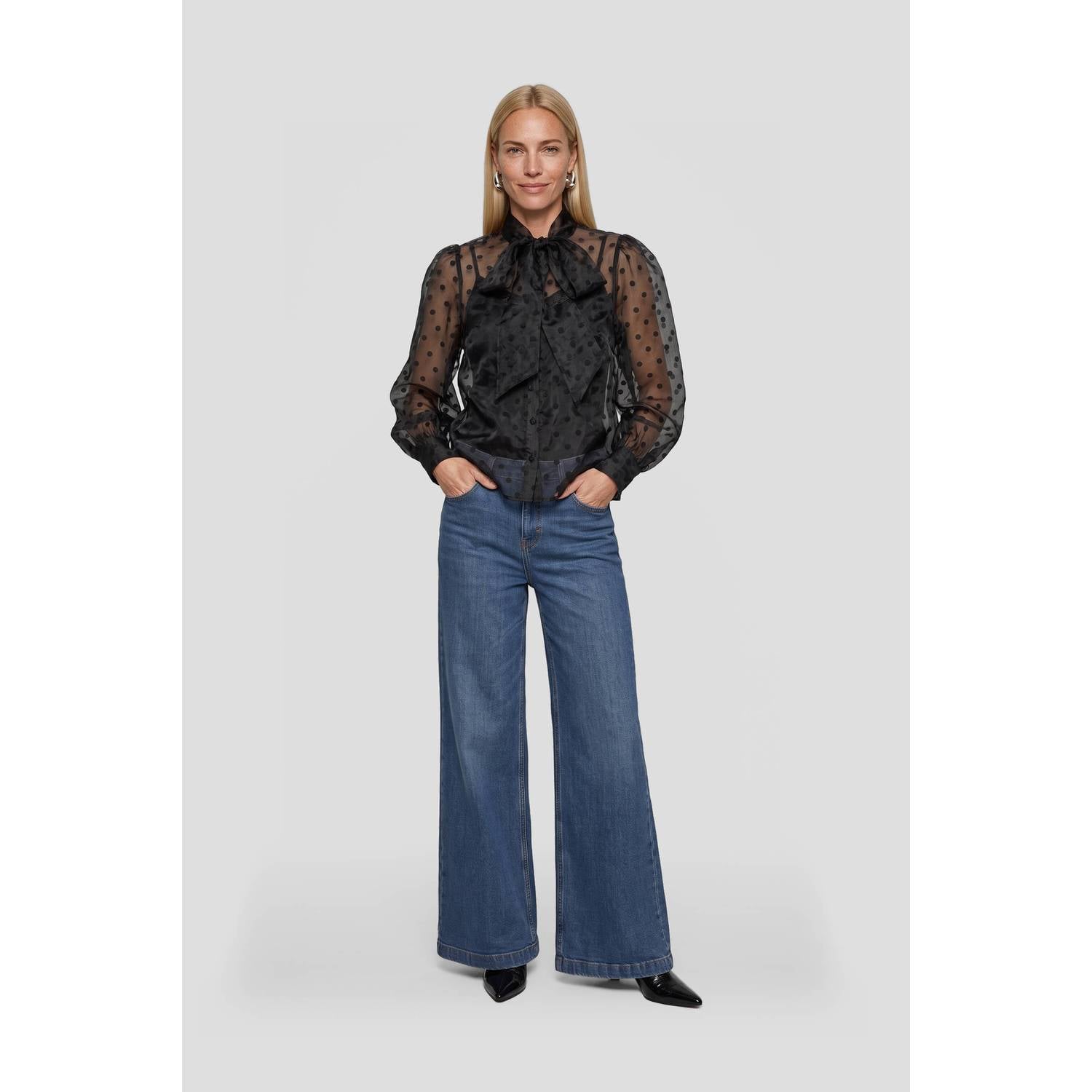 Anytime blouse met strikkraag zwart