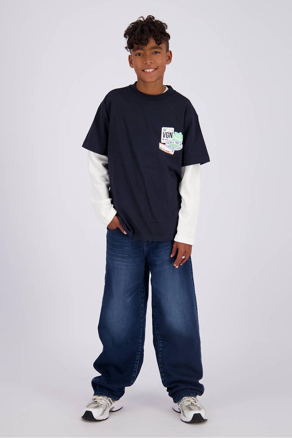 Dark blue denim jongens Vingino Keith Supersoft baggy jeans van stretchdenim met regular waist, rits- en knoopsluiting en effen
