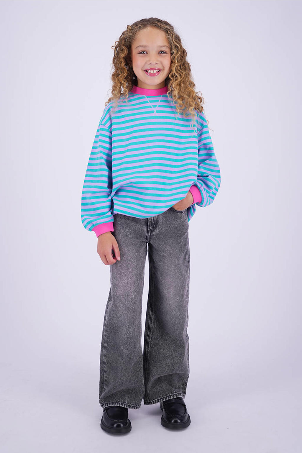 Grey denim meisjes Vingino Cherry wide leg jeans van denim met high waist, rits- en knoopsluiting en effen