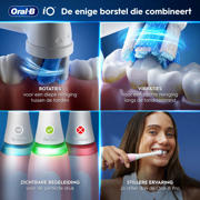 thumbnail: Oral-B iO  3 elektrische tandenborstel - roze - 1 opzetborstel - reisetui