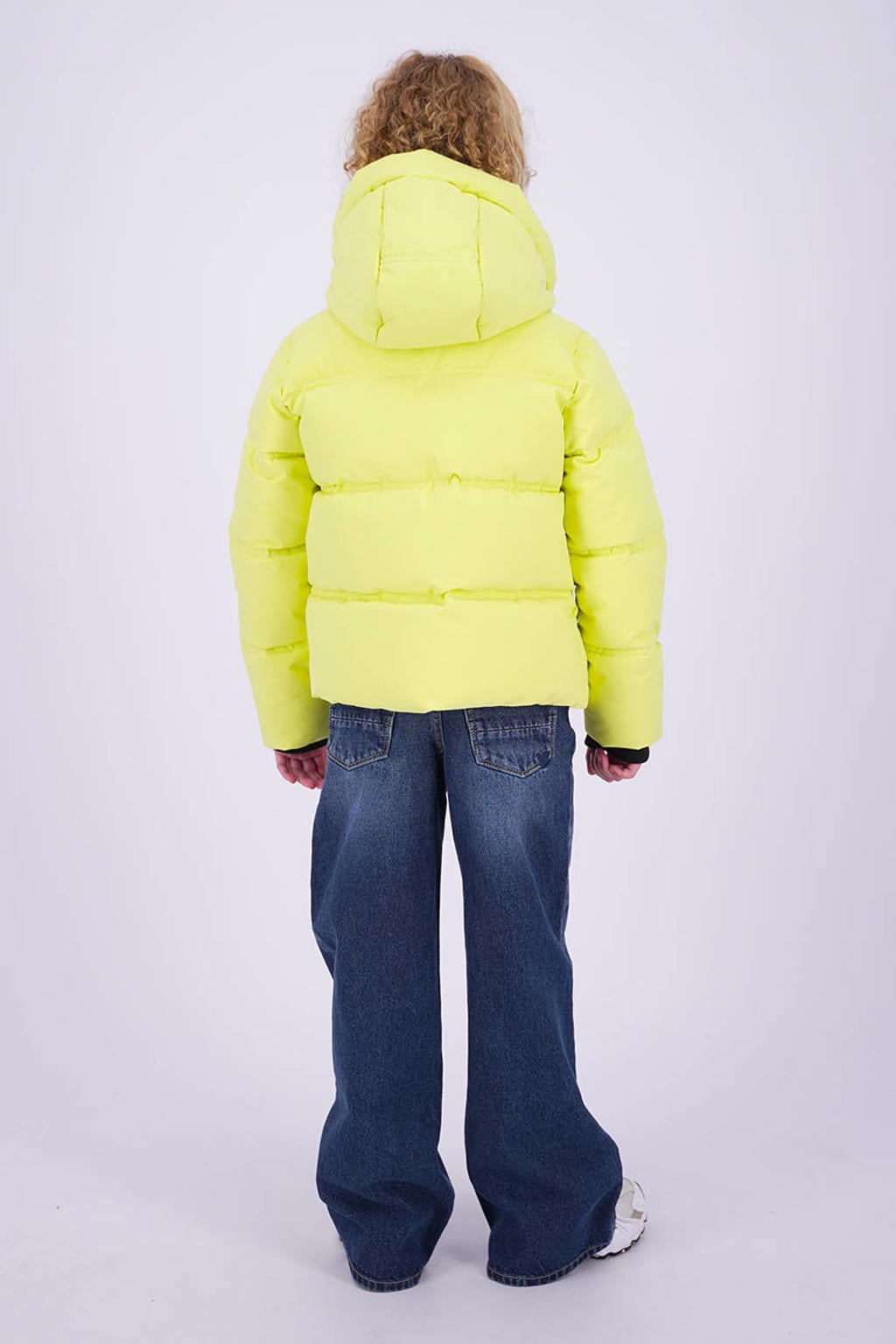 Limegroene meisjes Vingino pufferjas licht groen van polyester met effen, lange mouwen, capuchon en ritssluiting