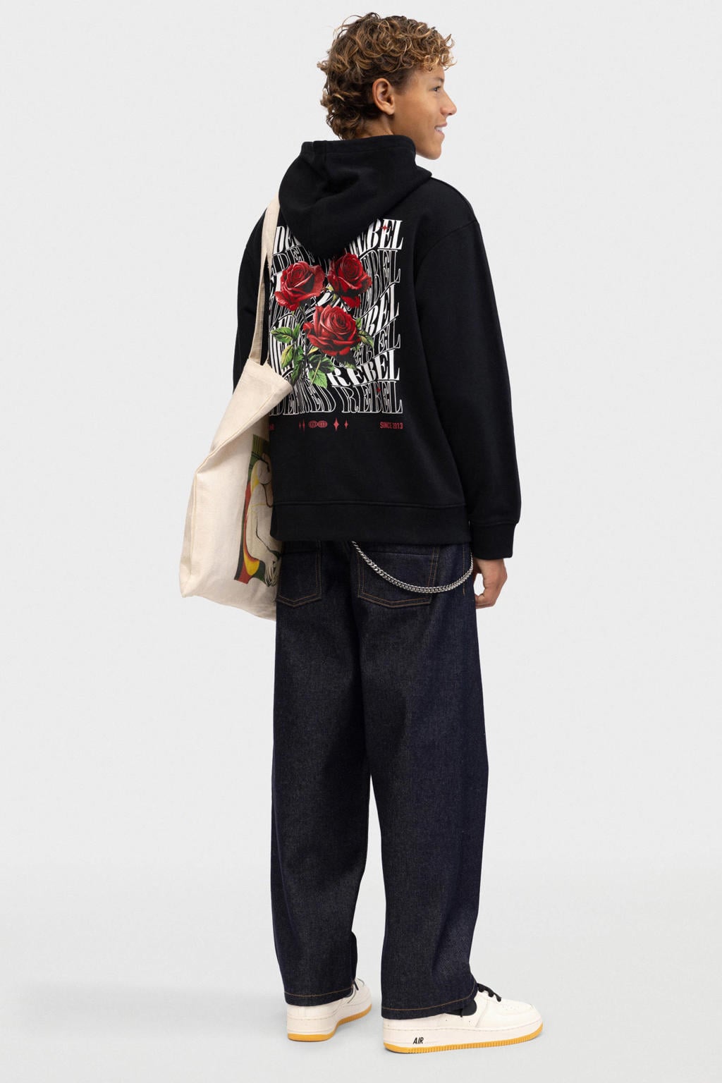 Zwarte jongens Redefined Rebel hoodie van sweat materiaal met backprint en lange mouwen