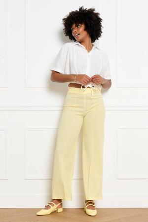wide leg regular waist broek lichtgeel