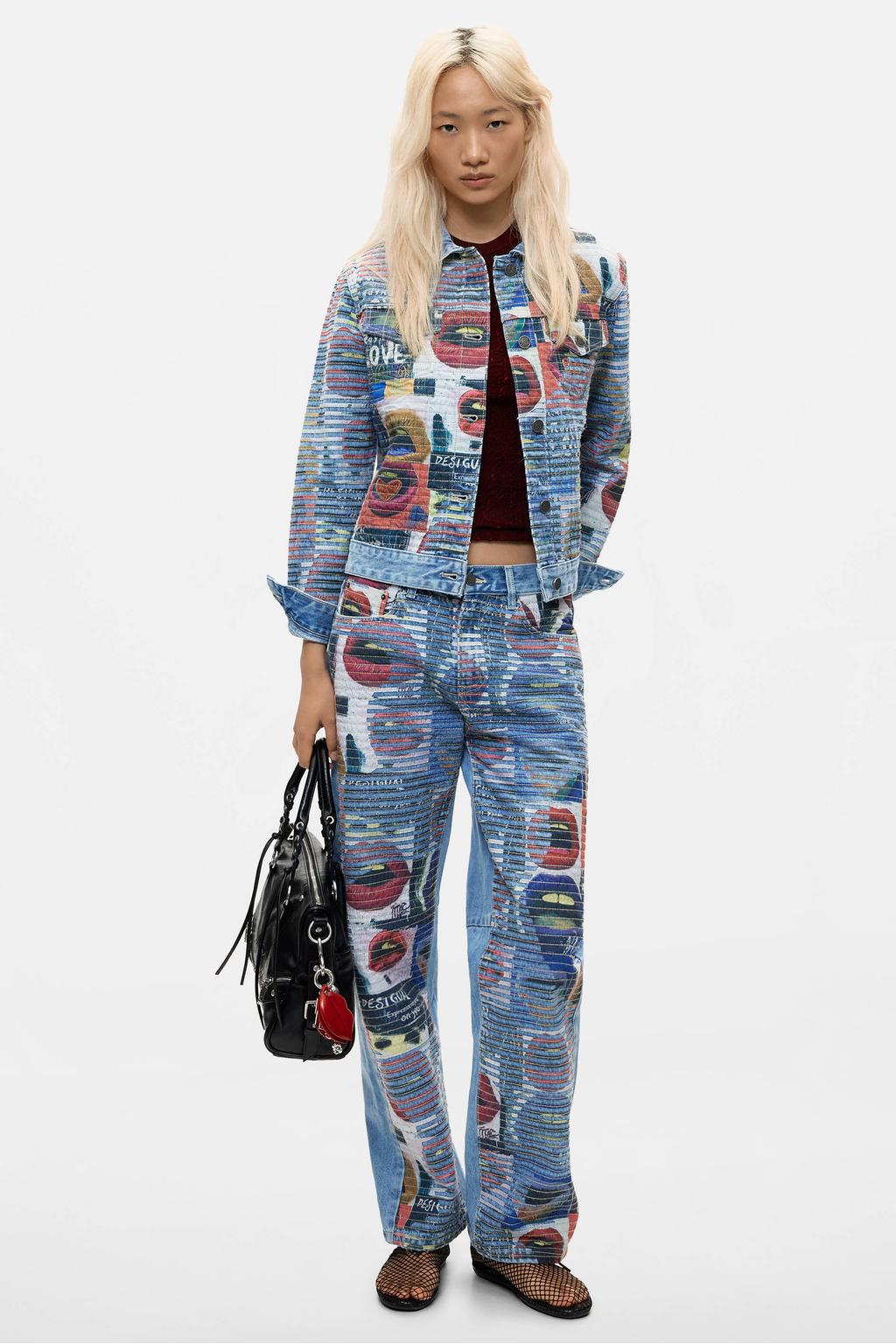 Medium blue denim dames Desigual straight leg jeans middelblauw van denim met rits- en knoopsluiting