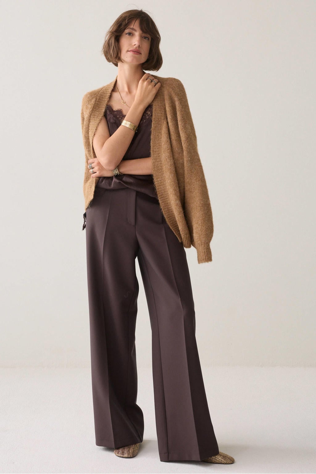 Bruine dames Summum wide leg pantalon met rits- en knoopsluiting en effen