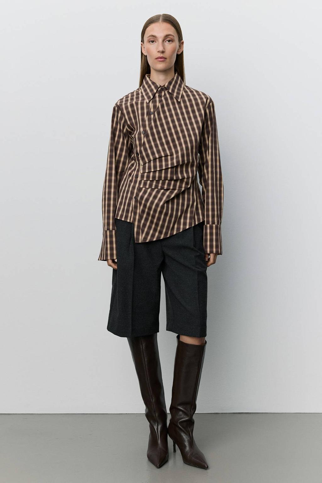 Bruine dames Sofie Schnoor geruite blouse van katoen met lange mouwen, klassieke kraag en knoopsluiting