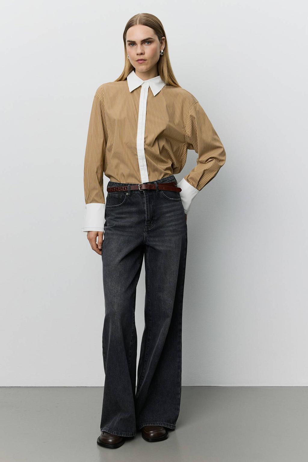 Bruine dames Sofie Schnoor gestreepte blouse van viscose met lange mouwen, klassieke kraag en knoopsluiting