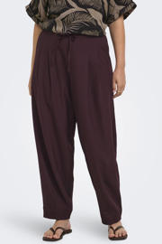 thumbnail: ONLY CARMAKOMA Carveras Hw Barrel Tailored Pant Tlr broek Plus Size - donkerrood