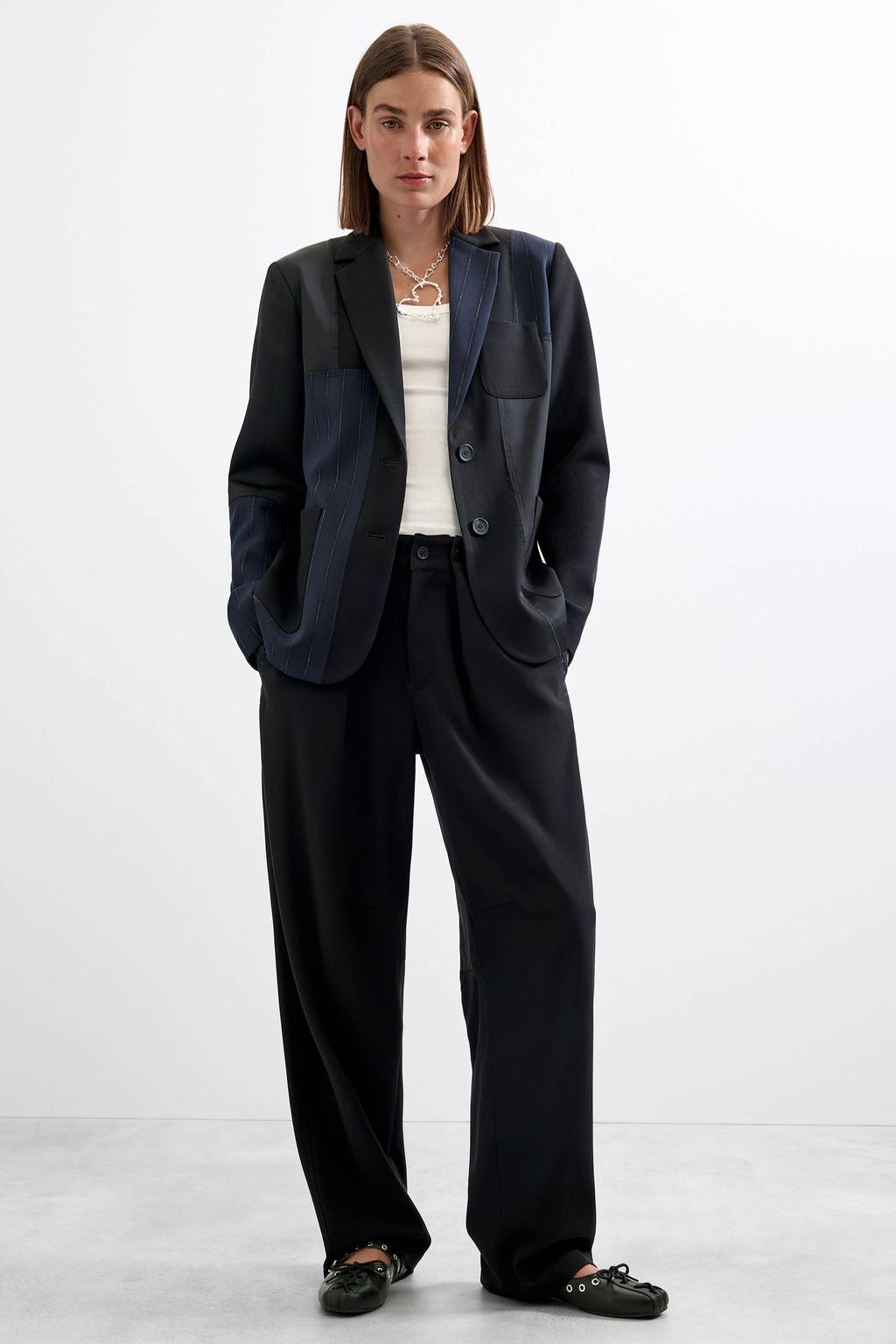 Blauw en zwarte dames Desigual regular blazer van polyester met lange mouwen, reverskraag en knoopsluiting