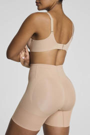 thumbnail: SPANXsculpt™ GoFigure mid thigh seamless sterk corrigerende short - lichtbeige