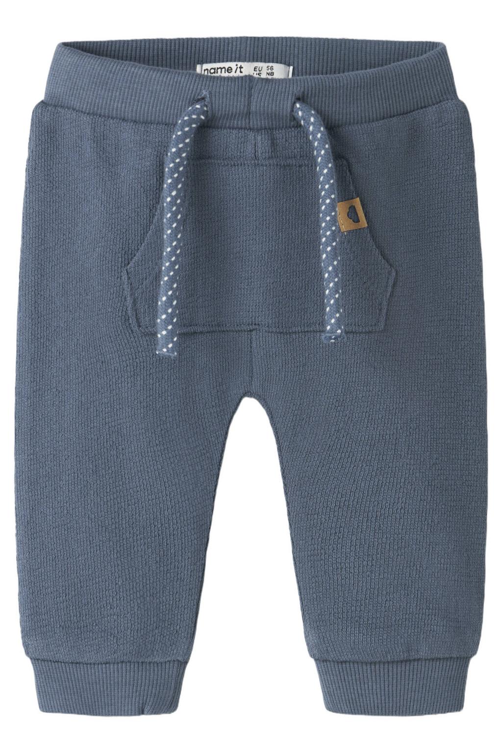Blauwe jongens NAME IT BABY regular fit joggingbroek van sweat materiaal met elastische tailleband met koord en effen