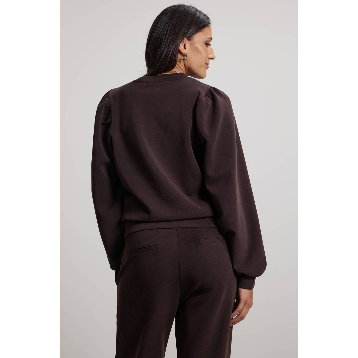 Pink Noir sweater bruin