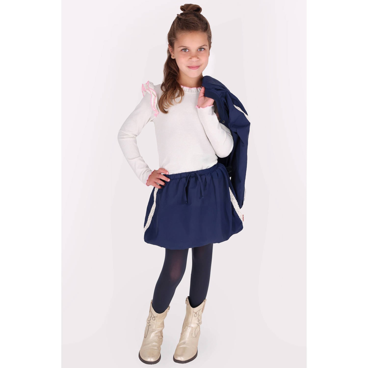 B.Nosy aansluitende longsleeve met ruches offwhite