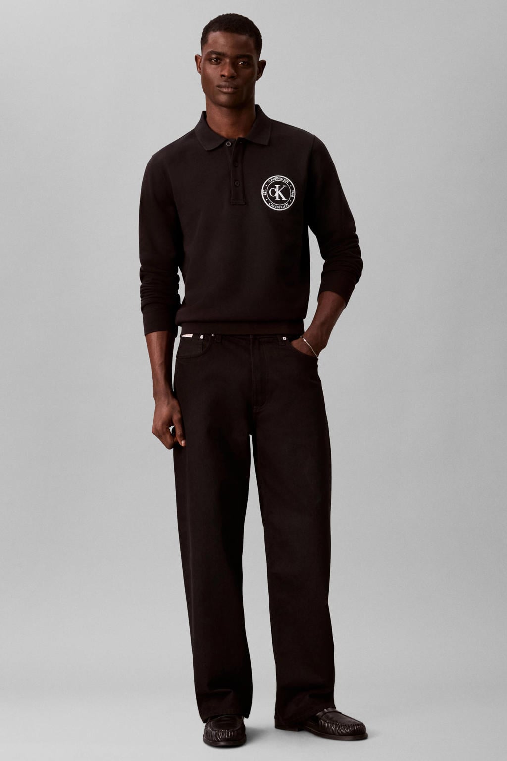 CALVIN KLEIN JEANS regular fit trui met logo - zwart
