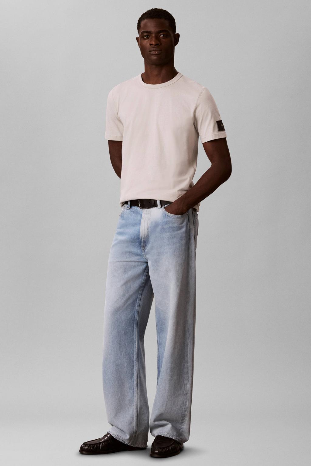 Ecru heren CALVIN KLEIN JEANS regular fit T-shirt van katoen met effen, korte mouwen en ronde hals