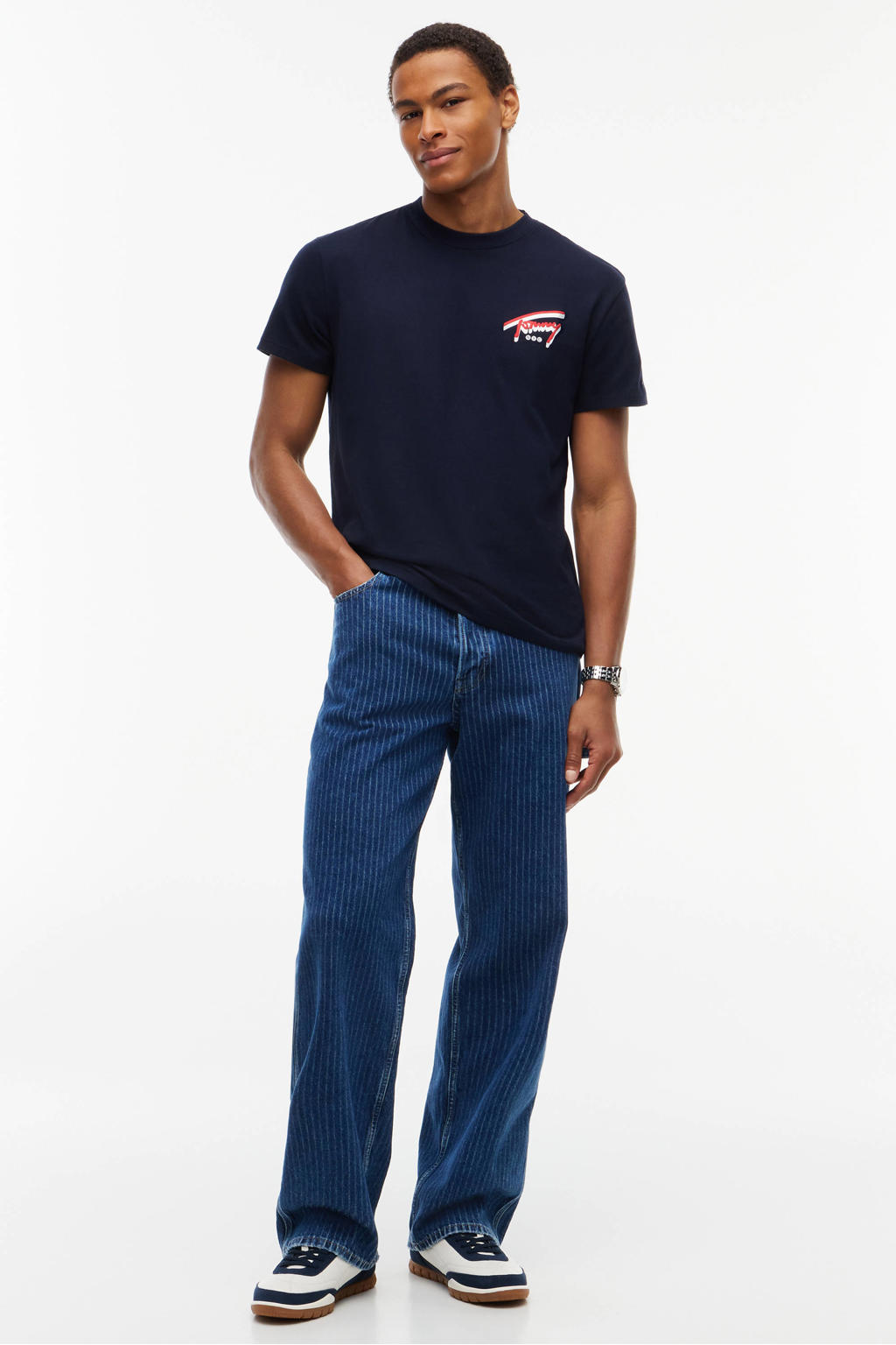 Donkerblauwe heren Tommy Jeans regular fit T-shirt van katoen met korte mouwen en ronde hals