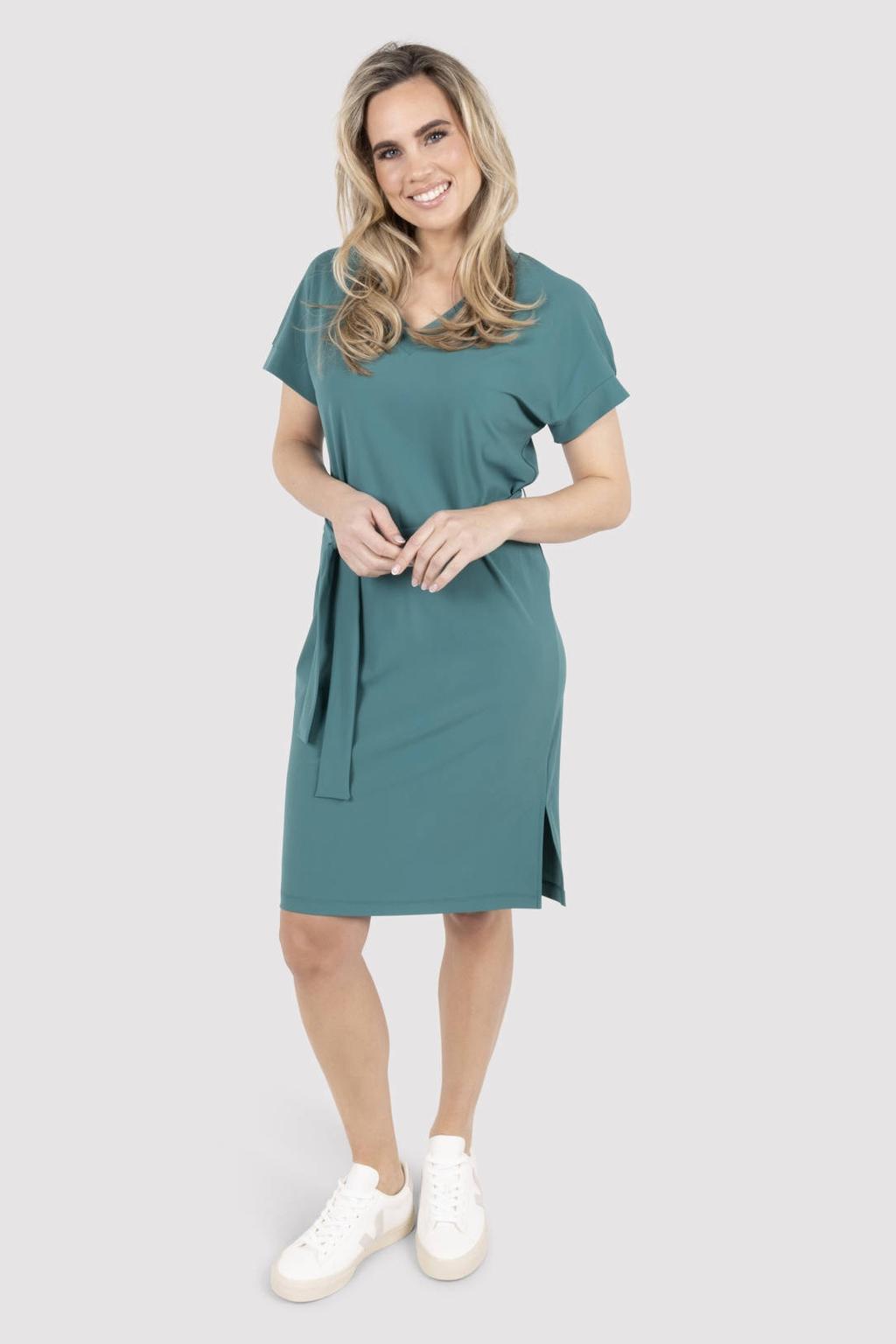 Groene dames Zoso travelstof korte jurk met effen, korte mouwen en V-hals