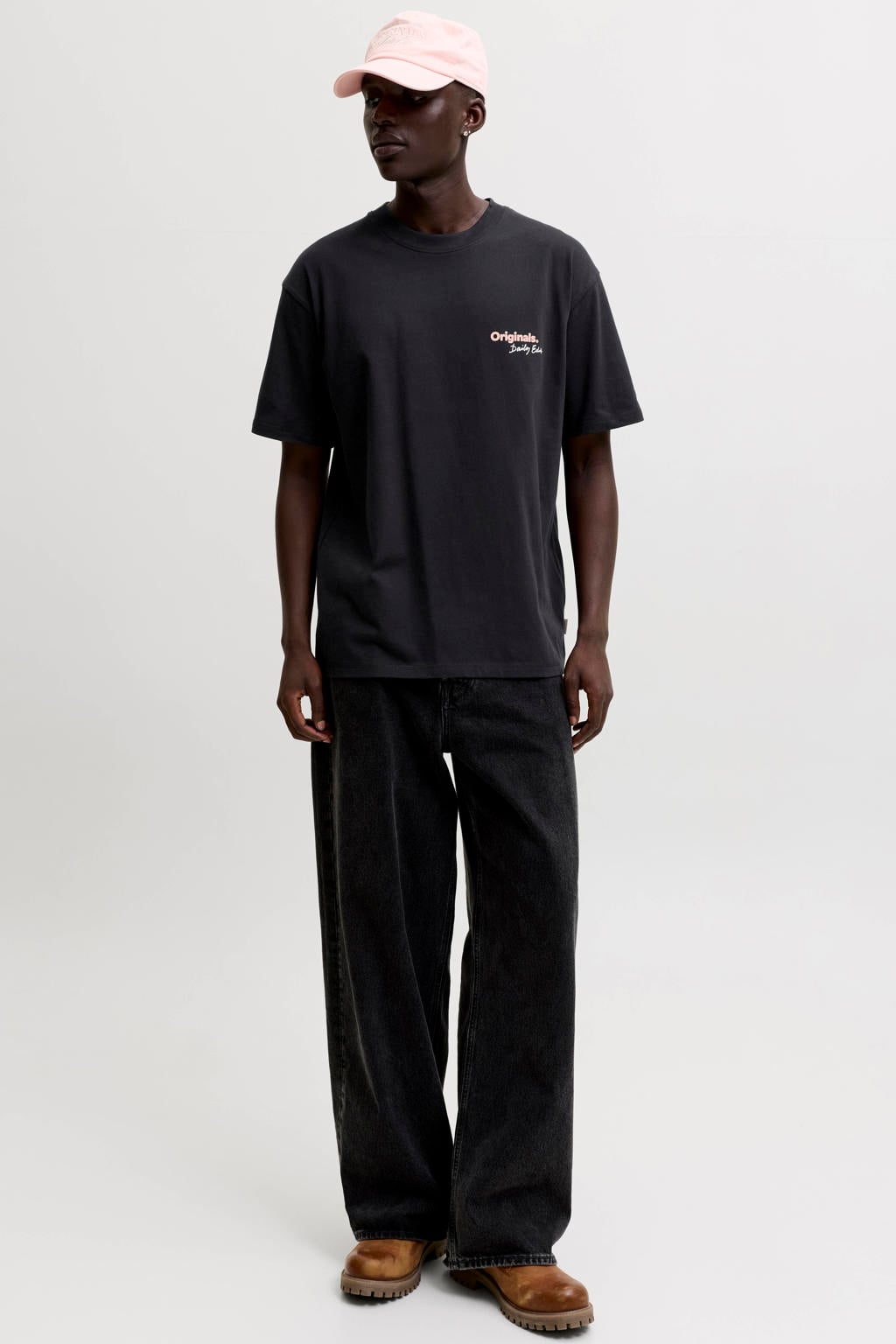 Zwarte heren JACK & JONES ORIGINALS relaxed fit T-shirt van katoen met korte mouwen en ronde hals