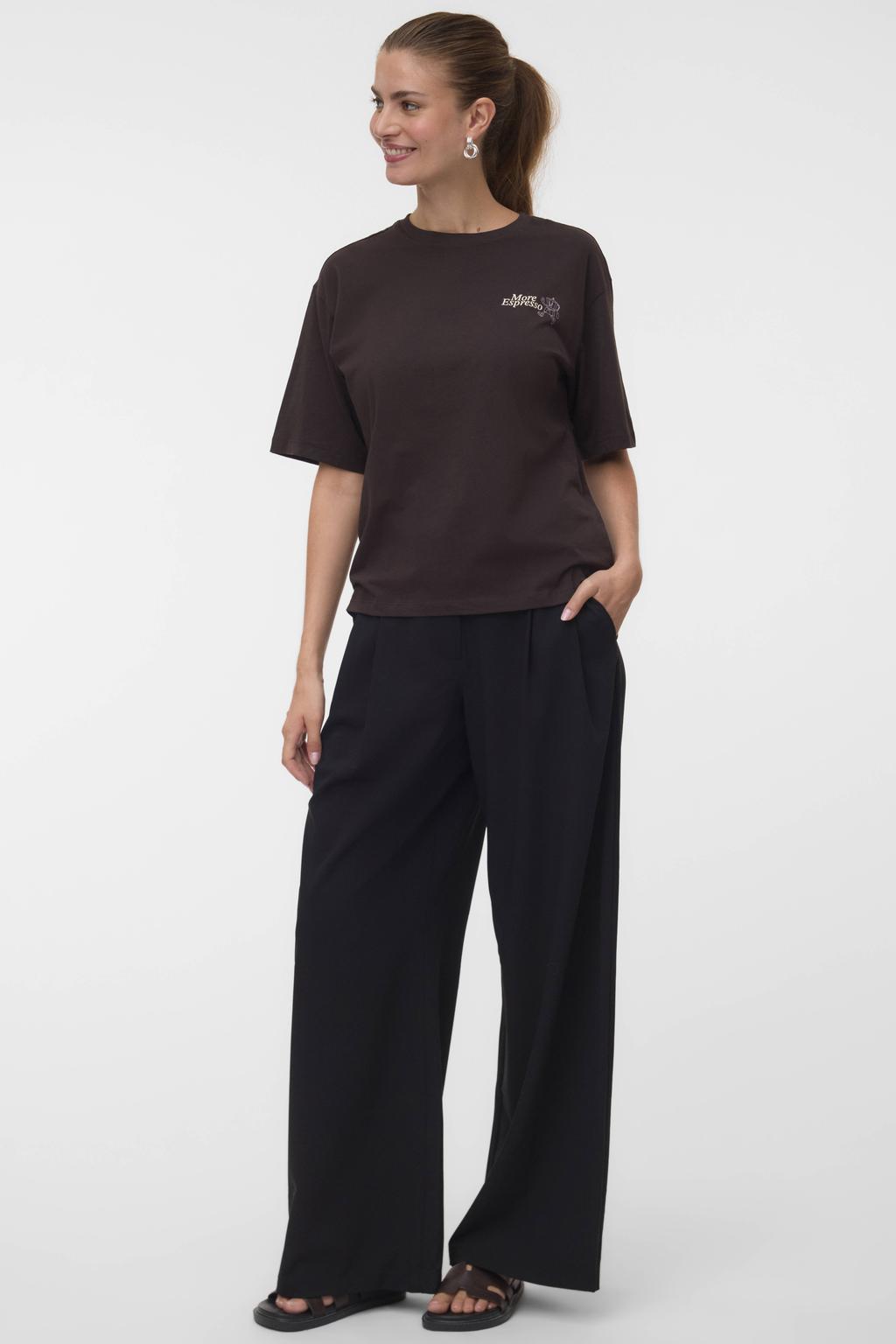 Donkerblauwe dames VERO MODA rechtvallend T-shirt van katoen met backprint, korte mouwen en ronde hals