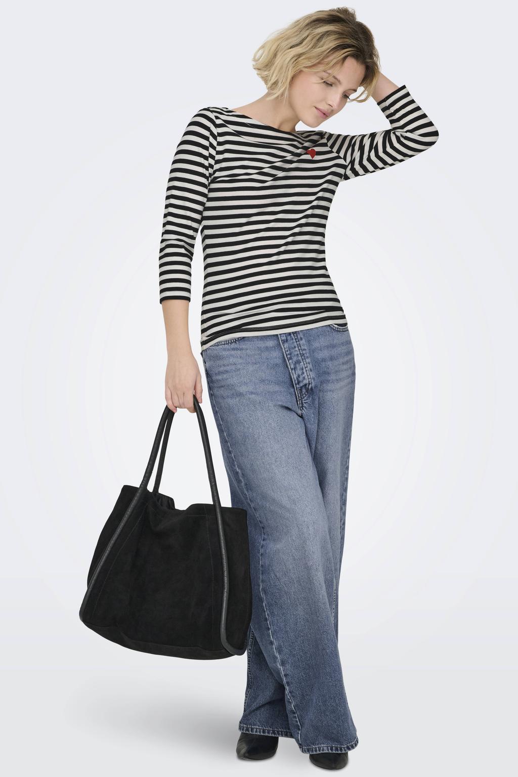 Zwart en witte dames ONLY gestreepte top met driekwart mouwen en ronde hals